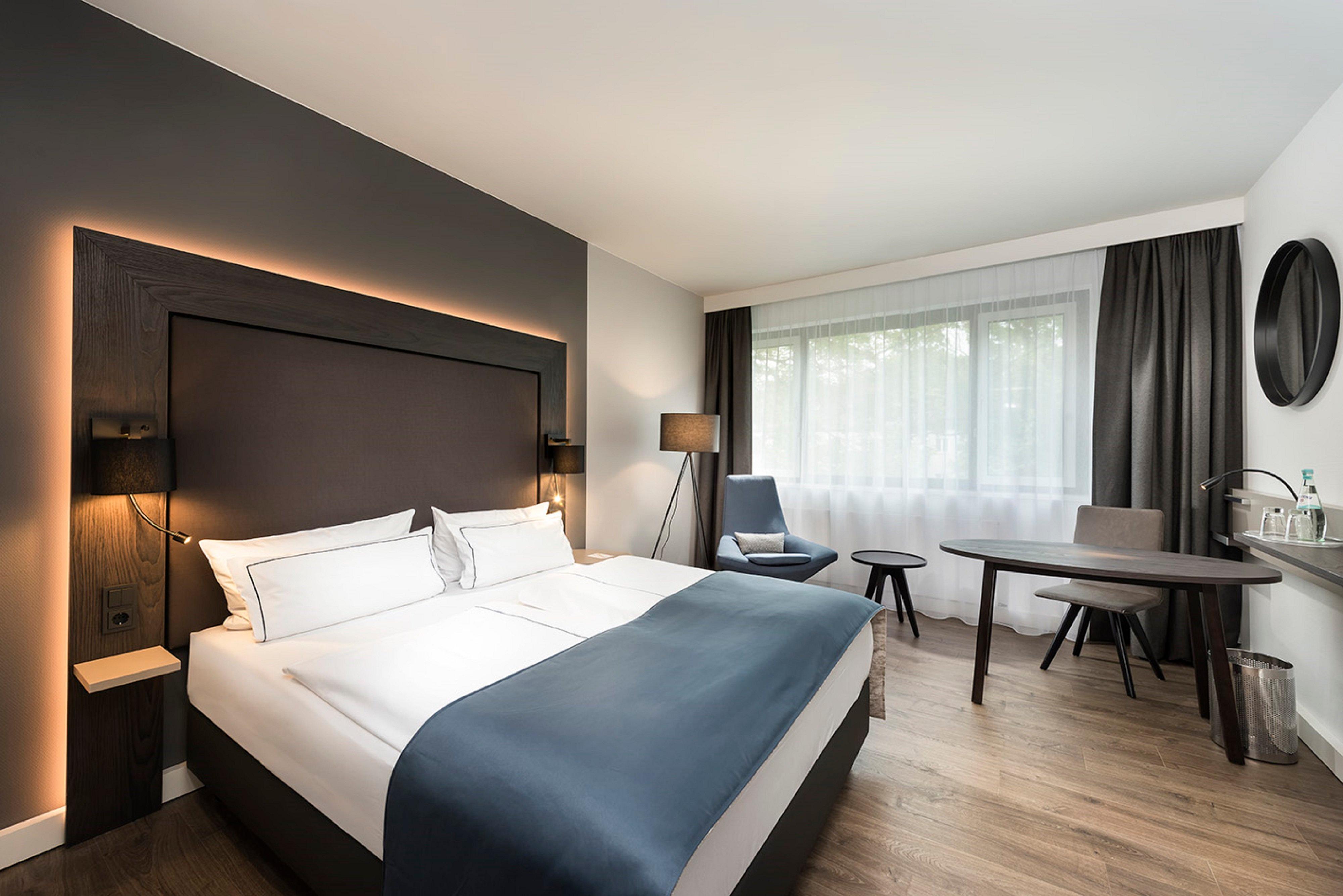 Hotel City-west By Ihg 4*