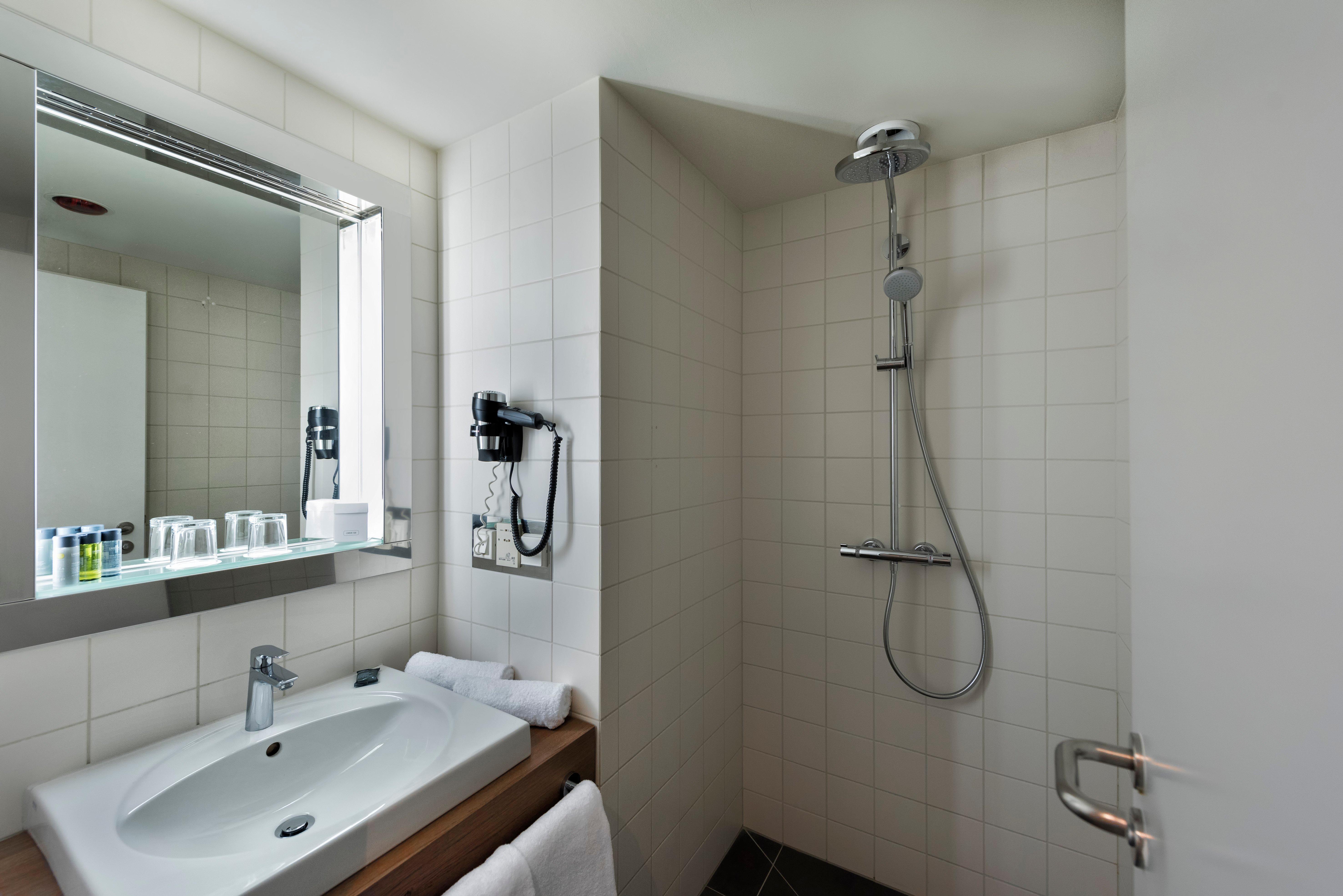 City-west By Ihg Hotel 4*