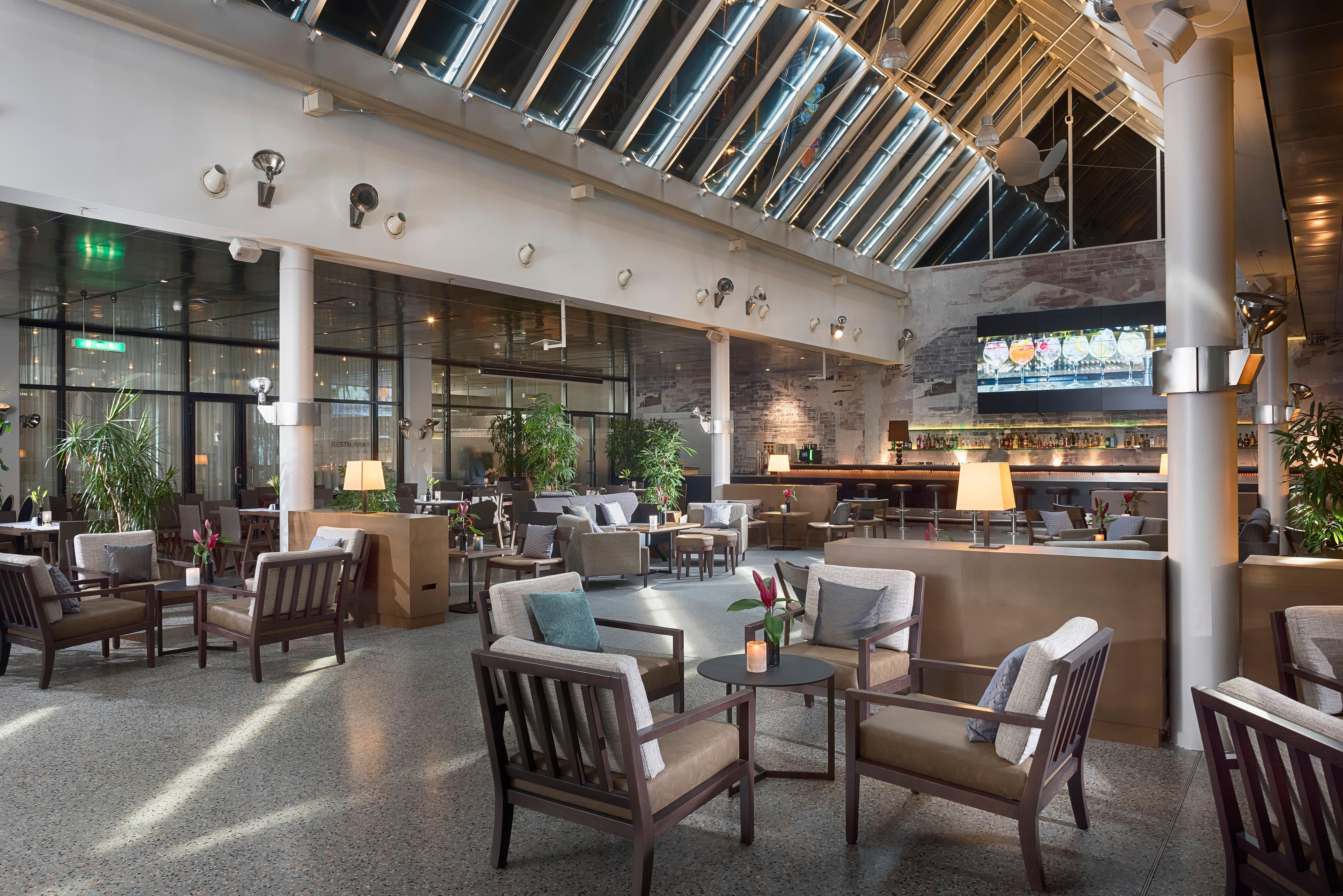 City-west By Ihg Hotel